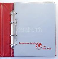"Banknoten Briefe aus aller Welt" piros, plüssborítású, négygyűrűs album, 35db osztás nélküli berakólappal, tokkal. Használt, jó állapotban
