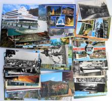 139 db MODERN külföldi és magyar város képeslap, közte néhány nagyméretű / 139 modern foreign and Hungarian town postcards, with some large-sized ones
