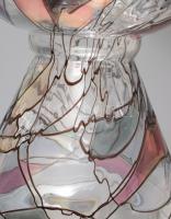 Üveg váza, száldíszitéssel, anyagában színezett, hibátlan m: 18 cm, d: 16 cm