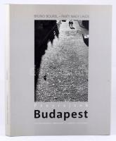 Bruno Bourel - Parti Nagy Lajos: Fényrajzok Budapest. [Bp.], 2009, Fotófolio Kft. 3. kiadás. Kiadói kartonálásban, kiadói kissé szakadt papír védőborítóval.