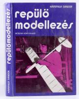 Hársfalvi Sándor: Repülőmodellezés. Bp., 1983, Műszaki. Második kiadás. Kiadói kartonált papírkötés. mellékletekkel