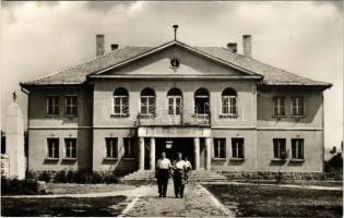 1967 Pomáz, tanácsháza. Képzőművészeti Alap