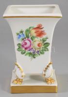Herendi virágmintás talpas váza Kézzel festett, jelzett , hibátlan m: 14 cm