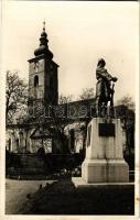 1934 Szikszó, 600 éves református templom a hősök szobrával. Nemes Lászlóné fényképész kiadása (fl)