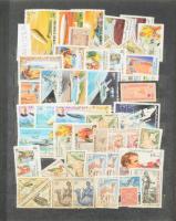 Főleg bélyegzett tengerentúli tétel sok blokkal, motívummal 10 db A/4 vagy nagyobb és 4 közepes bera...