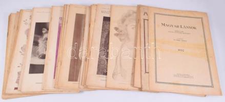 1931-1932 A Magyar Lányok c. folyóirat 40 db szórványszáma, hozzá az 1932. évi tartalomjegyzékkel