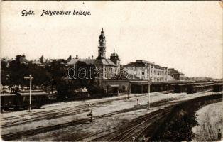 Győr, Pályaudvar belseje, vonat, vasútállomás (EM)
