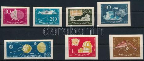 1959 Nemzetközi geofizikai év vágott sor (néhány értéken kis törések / small folds)