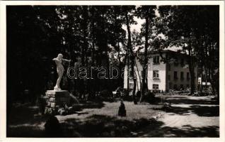 1939 Mátraháza (Gyöngyös), Magyar Államvasutiak Takarék és Segélyszövetkezete mátraházai (700 m. tszf.) üdülőtelep Kertrészlete