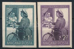 1953 Bélyegnap (26.) vágott sor (9.000) (2Ft saroktörés / folded corner)