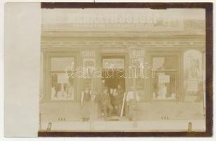 Arad, Menrath József sírkőraktára és kőfaragó üzlete. Boros Béni tér / tombstone warehouse and stonemason's shop. photo (fl)