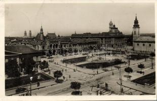 Nagyvárad St László square with the pharmacy of Galosi Ferenc photo