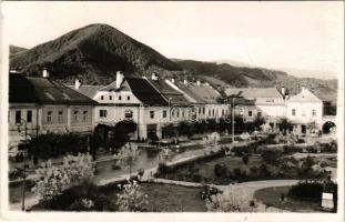 1940 Nagybánya, Baia Mare; látkép, üzletek / general view, shops. photo + "1940 Nagybánya visszatért" So. Stpl.
