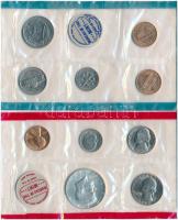 Amerikai Egyesült Államok 1968. 1c-1/4$ (5xklf) "San Francisco" zsetonnal, forgalmi sor lezárt fóliatokban + 1968D 1c-1/2$ (5xklf) "Denver" zsetonnal, benne 1/2$ Ag "Kennedy", forgalmi sor lezárt fóliatokban T:UNC,AU USA 1968. 1 Cent - 1/4 Dollar (5xdiff) with "San Francisco" token, coin set in enclosed foil packing + 1968D 1 Cent - 1/2 Dollar Ag "Kennedy" (5xdiff) with "Denver" jeton coin set in enclosed foil packing C:UNC,AU