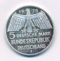 Német Szövetségi Köztársaság 1975F 5M Ag "Európai műemlékvédelmi év" T:AU patina Federal Republic of Germany 1975F 5 Mark Ag "European Monument Protection Year" C:AU patina Krause KM#142