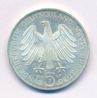Német Szövetségi Köztársaság 1977J 5M Ag "Carl Friedrich Gauss születésének 200. évfordulója" T:AU patina Federal Republic of Germany 1977J 5 Mark Ag "200th Anniversary - Birth of Carl Friedrich Gauss" C:AU patina Krause KM#145