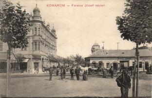 Komárom Franz Joseph quay with Café Sport (wet damage)