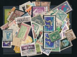 Külföldi bélyegek színeltérésekkel, apró nyomáshibákkal stb. borítékban