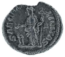 Római Birodalom 220-222 / Iulia Maesa / Róma / Denarius Ag (2,19g) T:XF kitörés
Roman Empire 220-22...