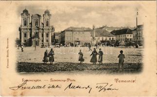 1900 Temesvár, Timisoara; Losonczy tér, piac, üzletek. Uhrmann Henrik kiadása / sqaure, market, shops (kis szakadás / small tear)