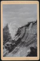 cca 1890 Magas-Tátra, Csorba tó vonat / railways keményhátú kabinetfotó 10,5x16,5 cm / High Tatras, vintage photo,