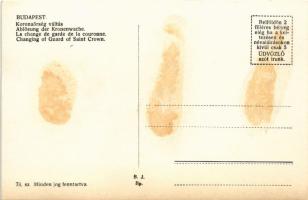 Budapest I. Vár, Koronaőrség váltás, koronaőrök kitüntetésekkel / Castle, changing of the Crown Guar...