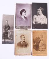 76 db vegyes keményhátú fotó (vizitkártya, kabinetfotó), különféle műtermekből, változó méretben és ...