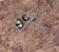 Arany (Au) kereszt medál, 9K, jelzett, nettó 1,13g