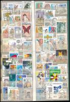 Szlovákia 1993-2010 Kb. 261 db klf bélyeg, 2 db kétoldalas berakólapon (Mi EUR 170.-)