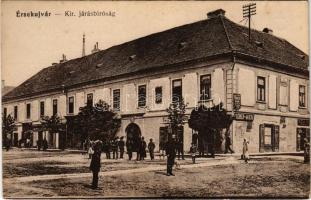Érsekújvár, Nové Zámky; Kir. Járásbíróság, Steiner Miksa üzlete, cirkuszt reklámozó plakát. Vasúti levelezőlapárusítás 191. / district court, shops, circus advertising poster (fl)