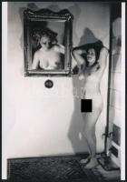 Beltéri akt fotó, modern nagyítás, 18x12,5 cm