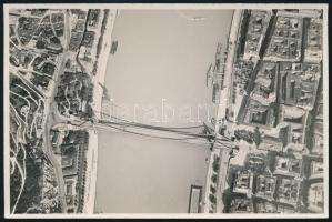 cca 1930/40 Budapest látképe, Erzsébet híd a Tabánnal, eredeti nagyítás, 16x10,5 cm