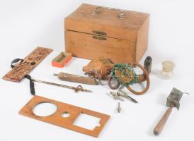 cca 1930/35 Pirográf készlet, dobozában, 14x22 cm