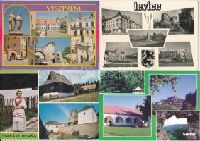 32 db MODERN történelmi magyarországi város képeslap: várak / 32 modern Hungarian town postcards: castles