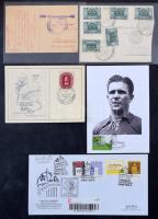 225 db magyar alkalmi bélyegzéses küldemény, köztük régiek, sok bélyeges darabok, Puskás Ferenc lap, változatos anyag kisebb cipősdobozban