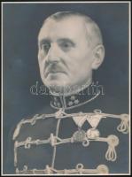 cca 1930 Virágh János "Királyi Honvéd Térképészeti Intézet" kitüntetéses portréja, 23,5x17 cm
