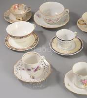 12 darab porcelán csésze alátéttel, közte érdekes darabokkal, jelzett, minimális kopással, klf méret...