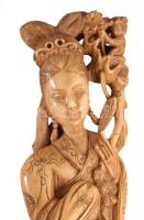 Faragott elefántcsont gésa szobor, Kína, cca 1880-1920, m: 24 cm
