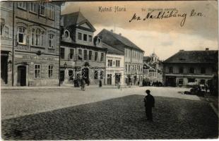 1916 Kutná Hora, Sv. Václavské námestí, Hostinec u Ceské Koruny / square, restaurant, market, shops of Emanuel Vasak and T. Smutny (fl)