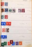 Világ gyűjtemény kezdemény az 50-es évekig gyűjtve, 4 db A4-es iratrendező mappában. Több ezer bélyeg, érdemes megnézni!