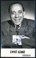 1962 Szabó Ernő (1900-1966) színész aláírt fotója, 14x8,5 cm