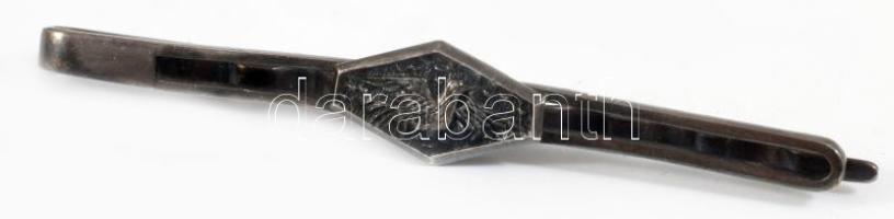 Ezüst (Ag) nyakkendőtű, jelzett, h. 6,5 cm, nettó 4,6g, tokban