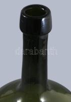 Palack. Parád, 20. sz. eleje, hibátlan, m: 39 cm