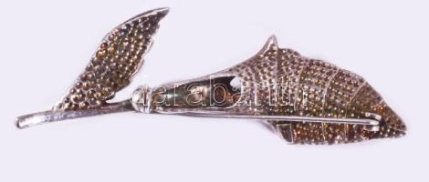 Ezüst (Ag) bross gyönggyel, jelzett, h: 6,5 cm, bruttó 11g