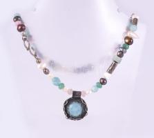 Ezüst (Ag) nyakék drágakövekkel és gyöngyökkel, jelzett, bruttó 53g