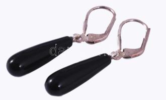 Ezüst (Ag) fülbevaló pár, ónix cseppel, jelzett, bruttó 3,3g