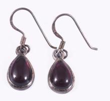 Ezüst (Ag) fülbevaló pár, borostyán berakással, jelzett, bruttó 2,5g