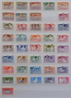 Főleg modern sorok az 1950-es évektől, sok jó motívummal, 32 lapos, A/4-es Leuchtturm berakóban. Tar...