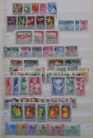 1913-2000 közötti magyar bélyegek másodpéldányokkal, az eleje falcos a modernebbek postatiszták, 3 d...