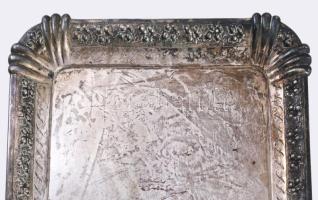 Ezüst (Ag) tálca, pereménél hengerelt virágmintás díszítéssel. Bécs, 1872-1922 közötti fémjel, 800 e...